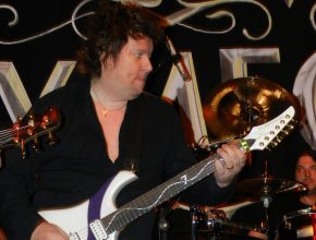 Podremos disfrutar del guitarrista con su regreso en timo tolkki ´s strato