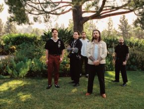 Nuevo single Eyes de The Devil Wears Prada