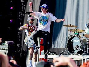 Turnstile en España pronto. En la foro vemos a la banda en concierto. Licencia CC, obra de Sven Mandel
