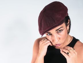 La Perra Blanco. Hoy os traemos la Reseña de Lovers & Fears , su nuevo disco