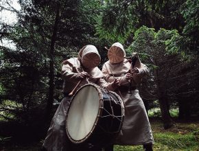Seasons of the Dark Hive, el debut de Tabernis