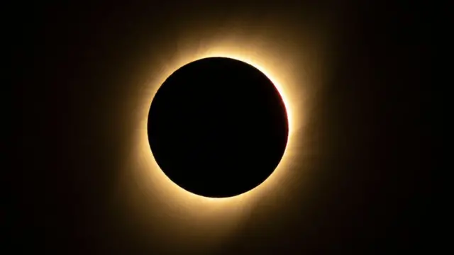 Eclipse total antes de Blackmore y Deep Purple