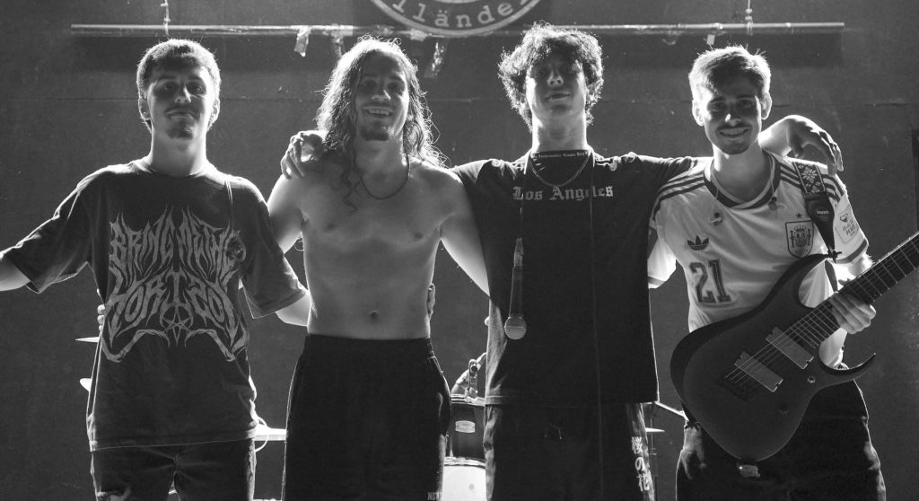 Reseña de Deathlist de Beneath The Abyss foto de la banda