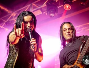 Crónica de Myrath en Madrid, foto de portada con el vocalista